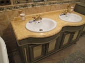 Столешница для ванной из мрамора Yellow Atlantida